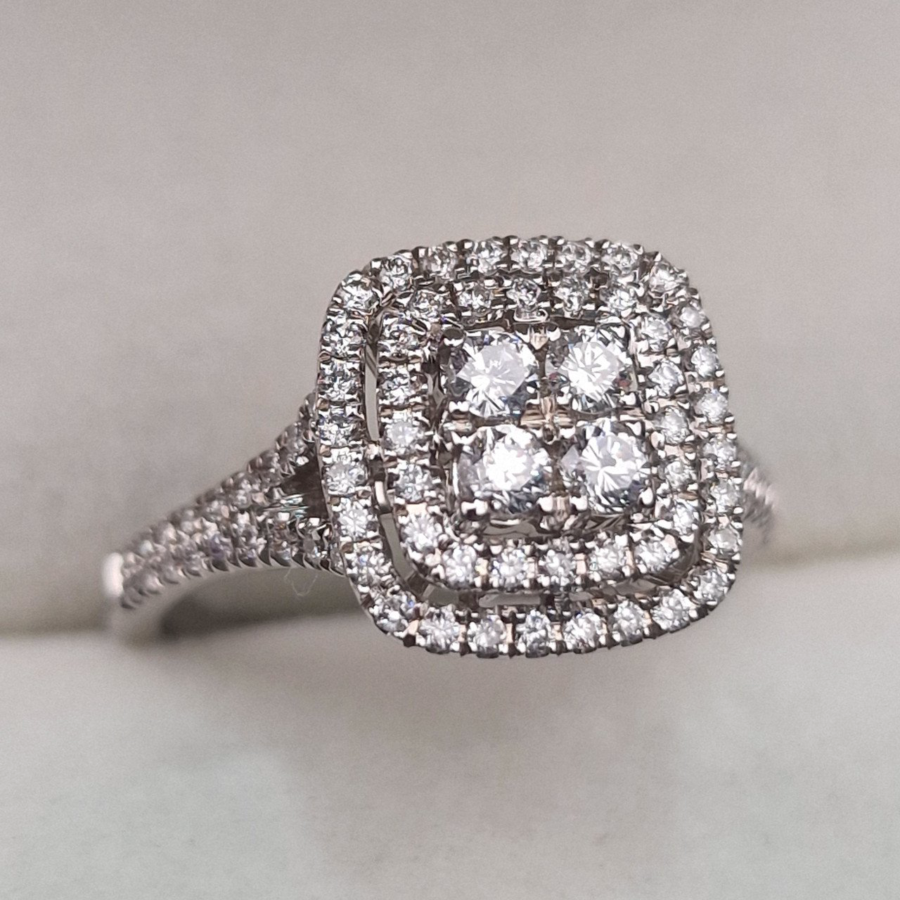 Кольцо Deimantas 104947784 17р 3,6гр 0,60ct. купить,NaN