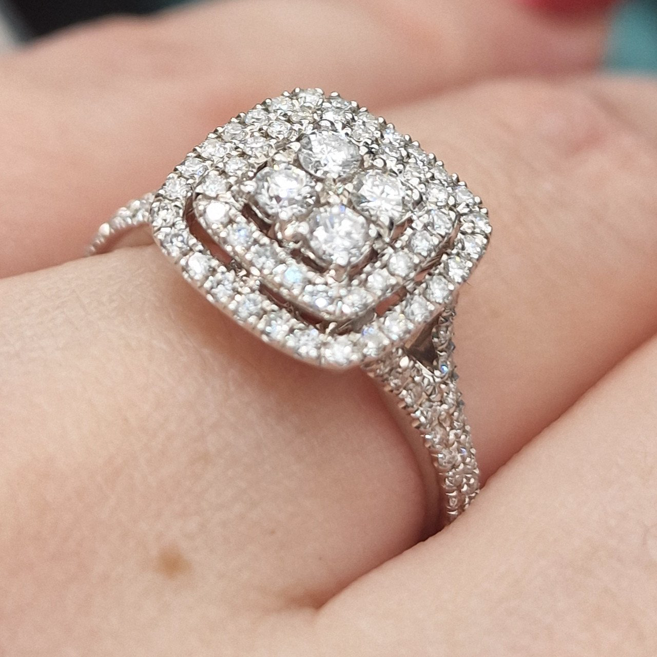 Кольцо Deimantas 104947784 17р 3,6гр 0,60ct. купить,NaN
