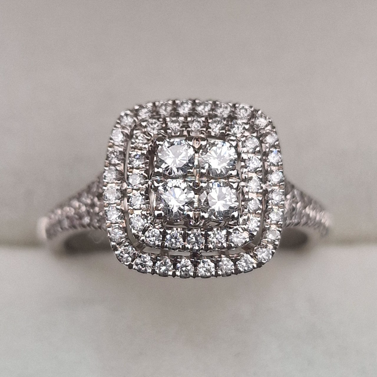 Кольцо Deimantas 104947784 17р 3,6гр 0,60ct. купить,NaN