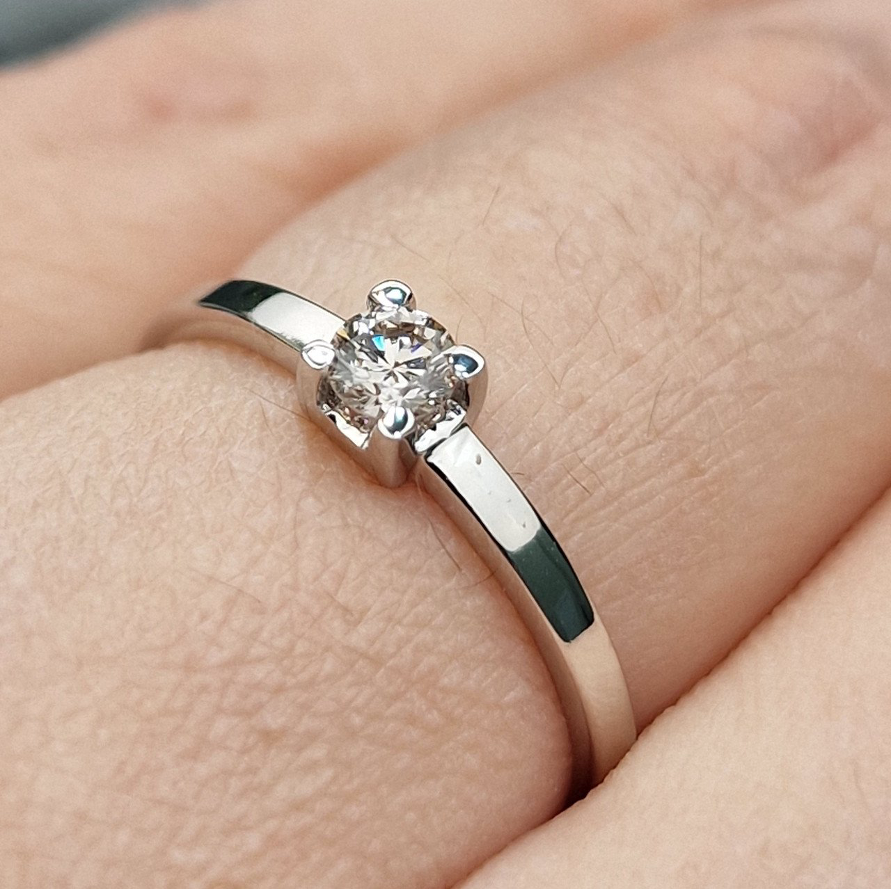 Кольцо Deimantas 104564040 16,5р 1,43гр 0,152ct. купить,NaN