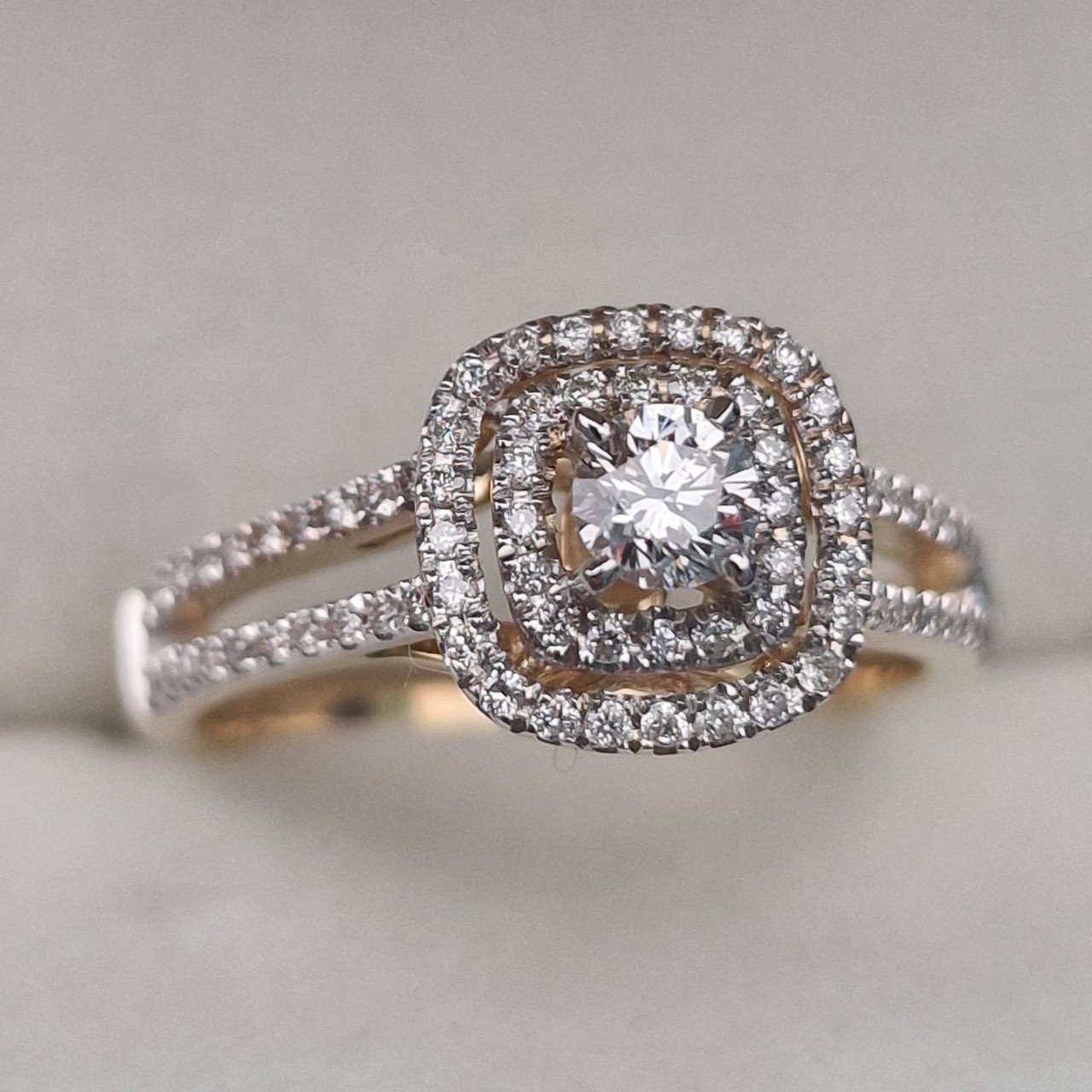 Кольцо Deimantas 104947801 17,5р 3,99гр 0,52ct. купить,NaN