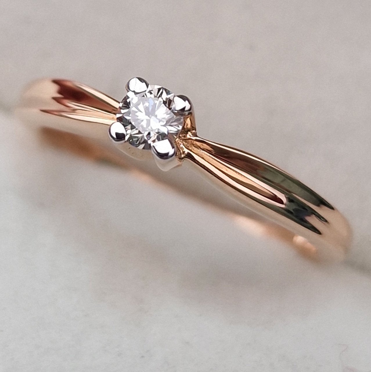 Кольцо Deimantas 104564058 16,5р 1,97гр 0,135ct. купить,NaN