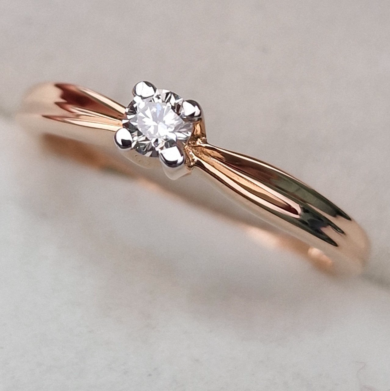 Кольцо Deimantas 104564058 16,5р 1,97гр 0,135ct. купить,NaN
