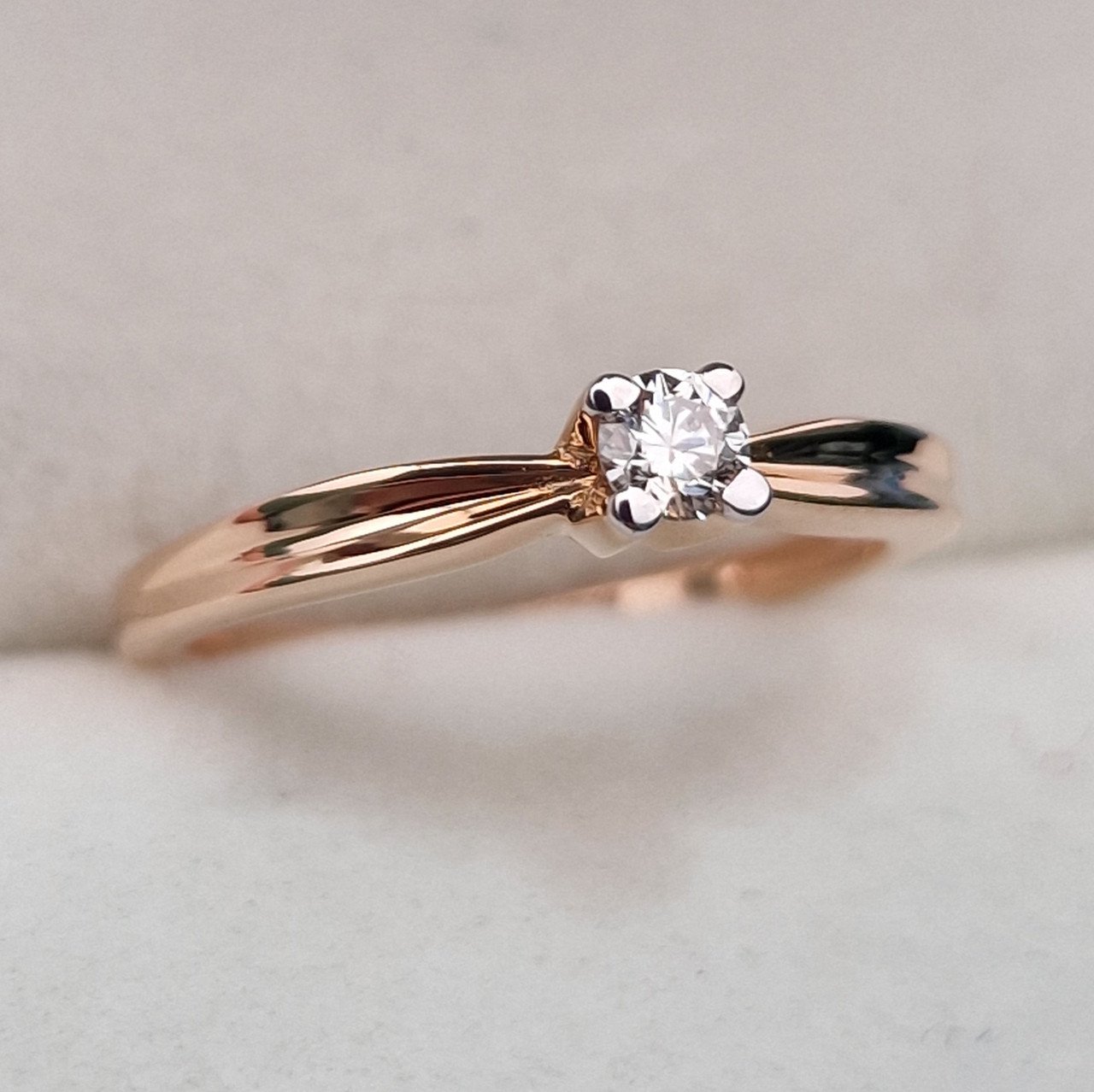 Кольцо Deimantas 104564058 16,5р 1,97гр 0,135ct. купить,NaN