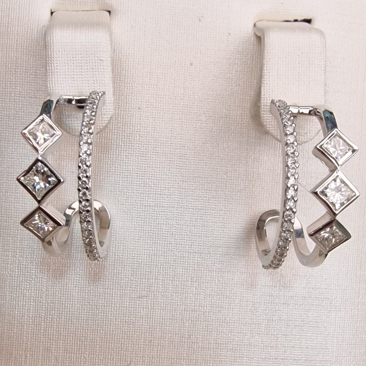 Серьги Deimantas 104962158 5,73гр 0,71ct. купить,NaN