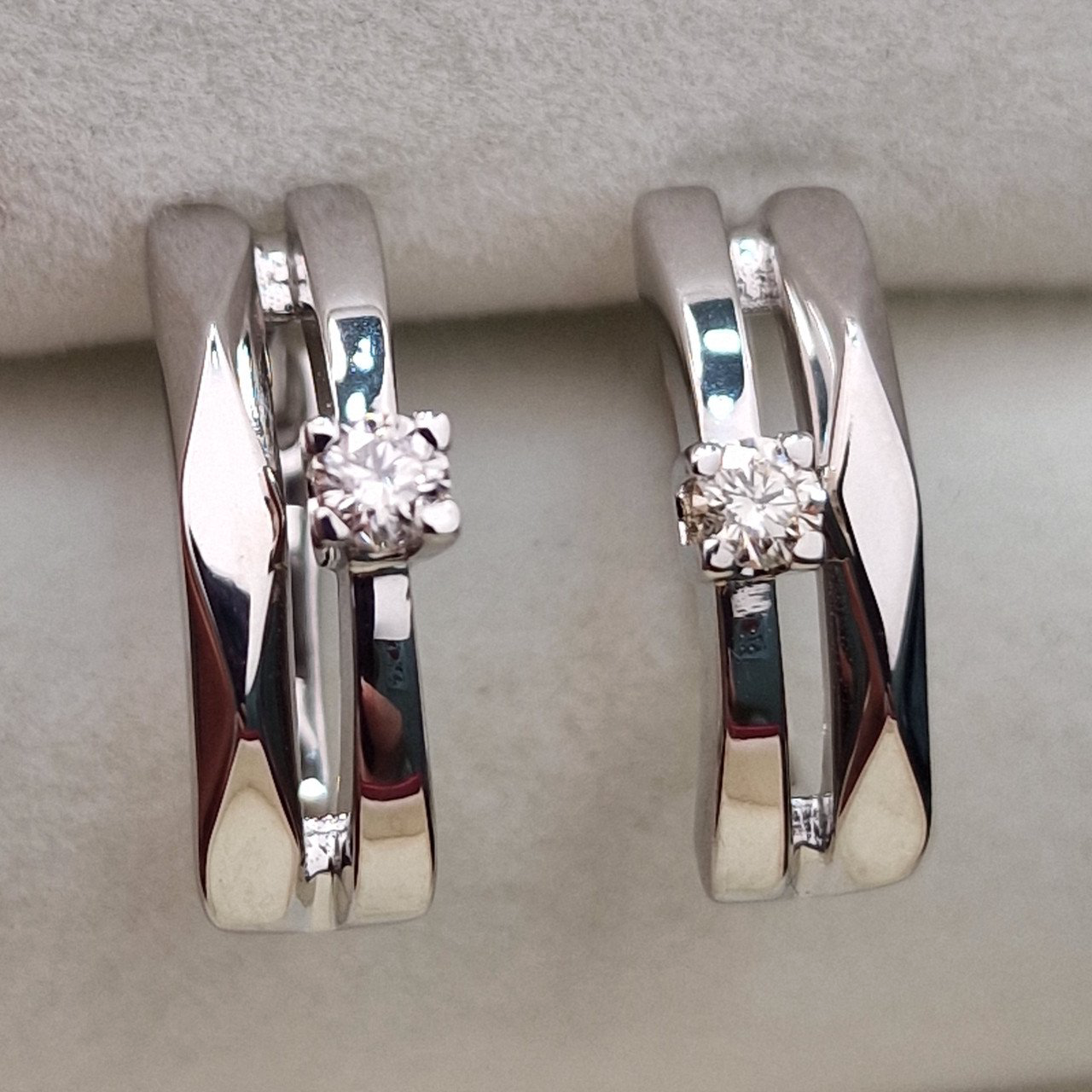 Серьги Deimantas 104564154 4,42гр 0,194ct. купить,NaN