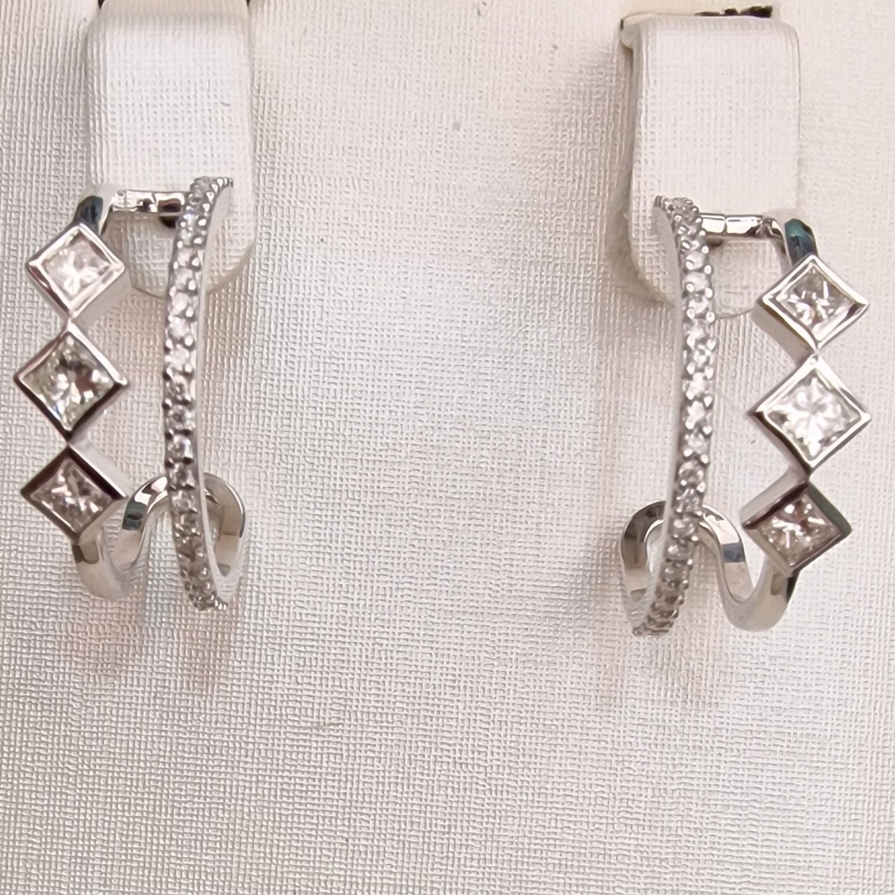 Серьги Deimantas 104962158 5,73гр 0,71ct. купить,NaN