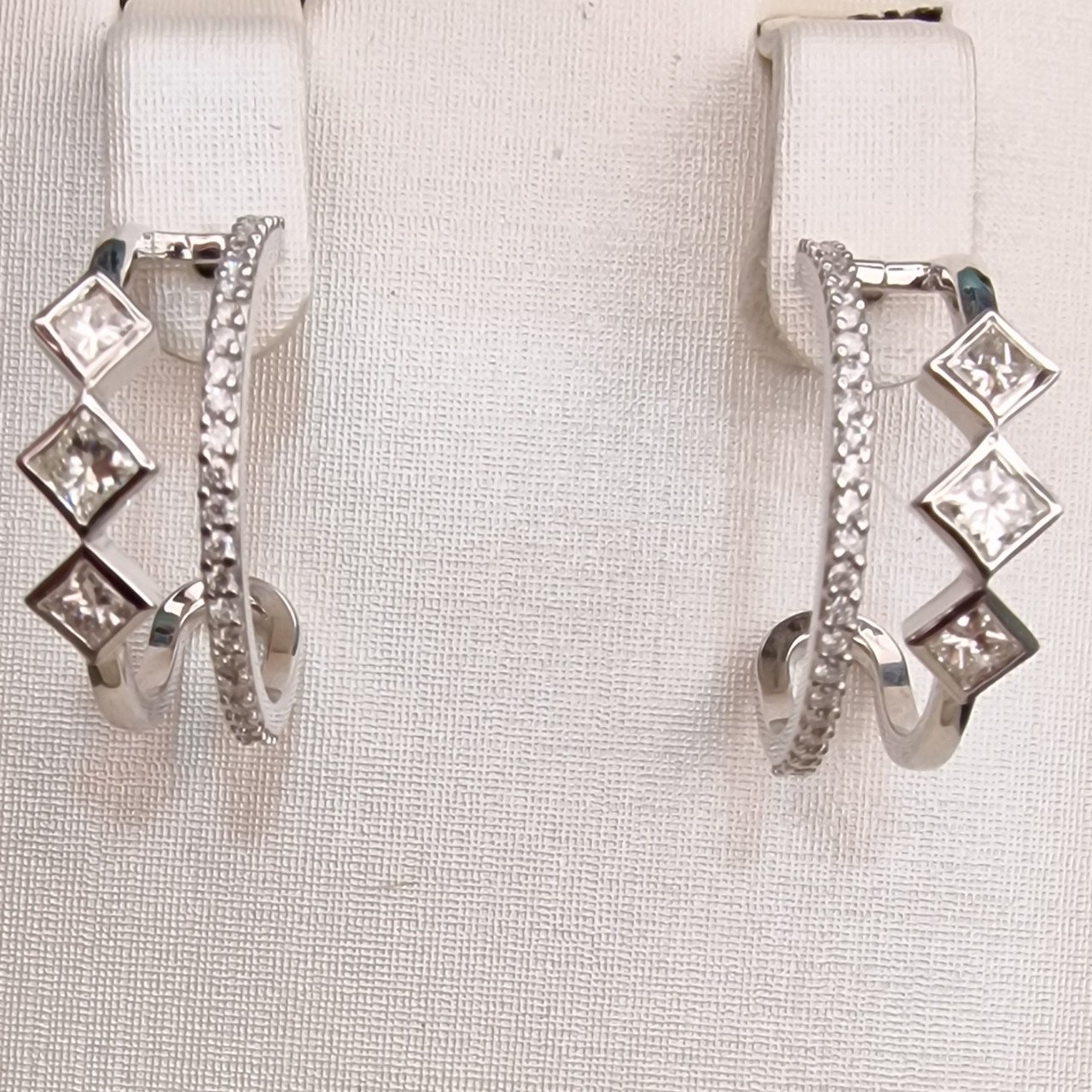 Серьги Deimantas 104962158 5,73гр 0,71ct. купить,NaN