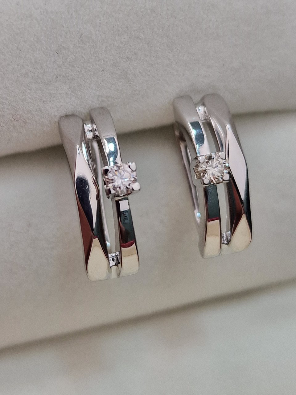 Серьги Deimantas 104564154 4,42гр 0,194ct. купить,NaN