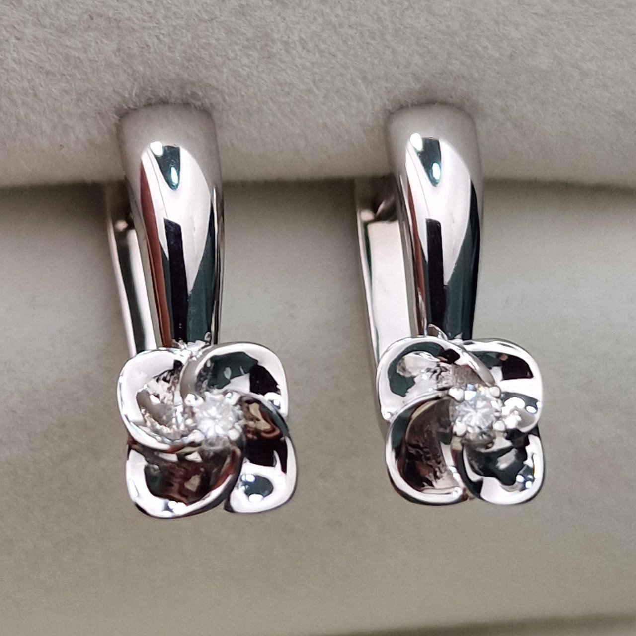Серьги Deimantas 104564213 3,42гр 0,094ct. купить,NaN
