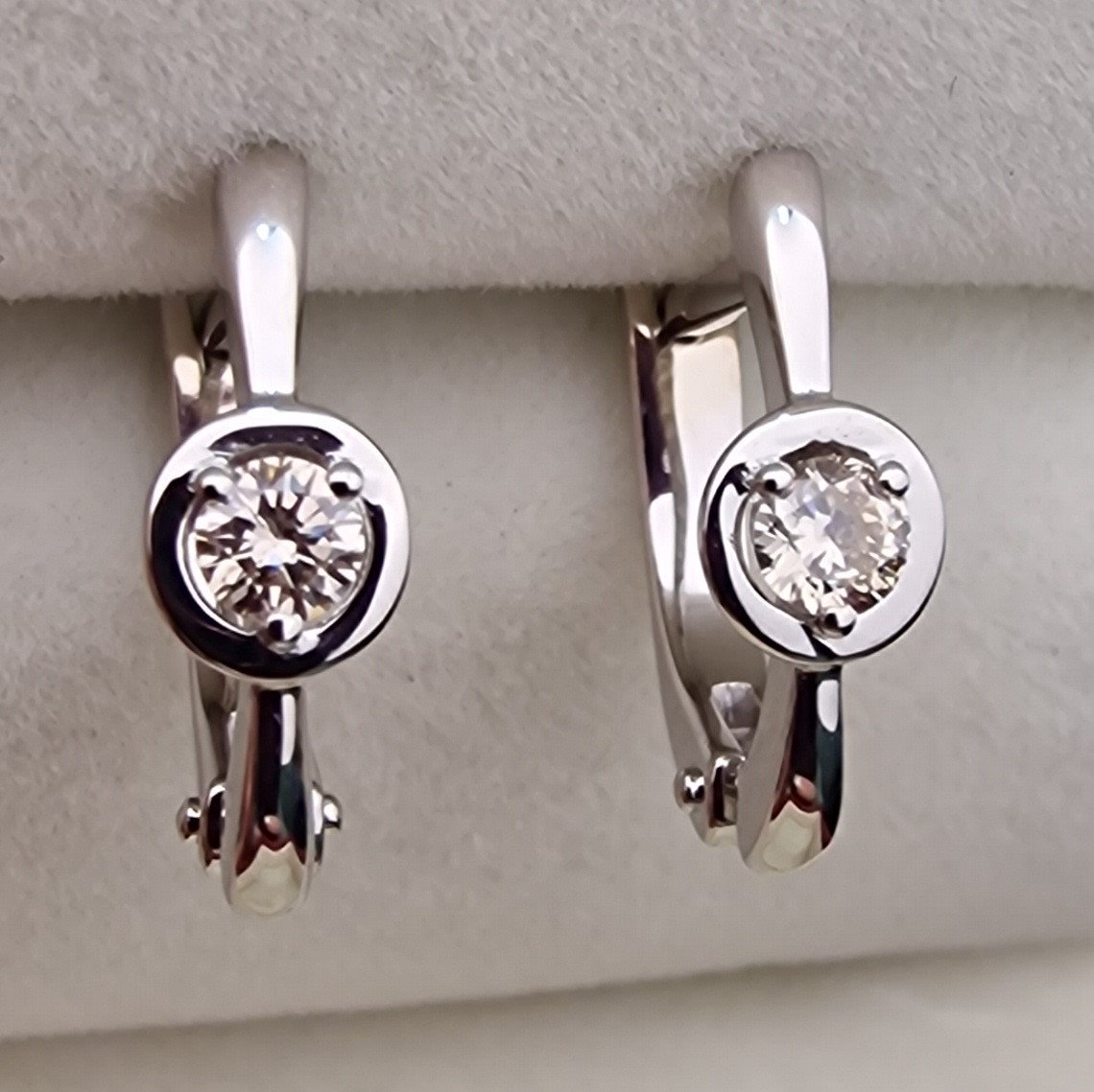Серьги Deimantas 104564221 2,63гр 0,198ct. купить,NaN