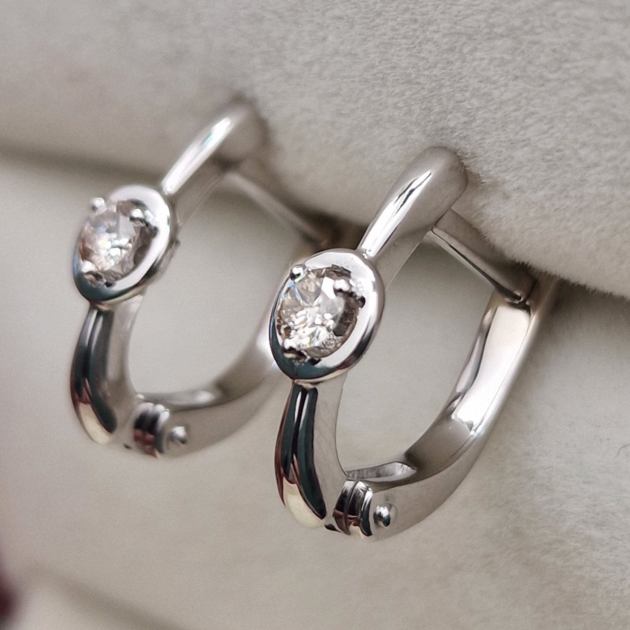 Серьги Deimantas 104564221 2,63гр 0,198ct. купить,NaN