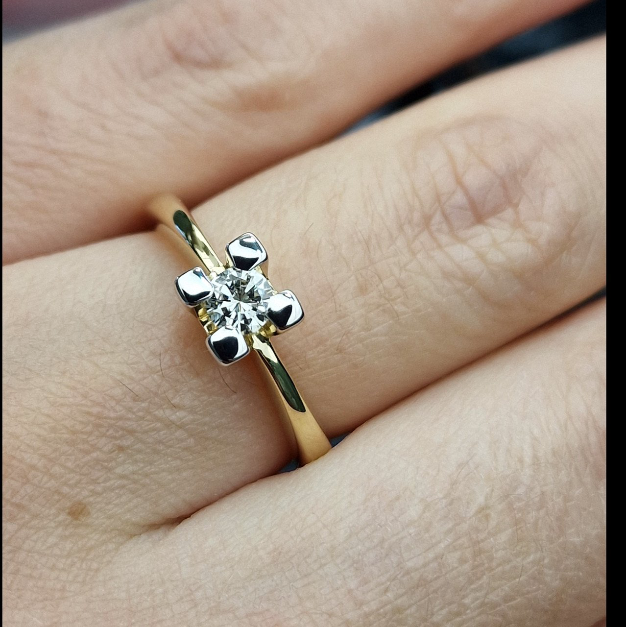 Кольцо Deimantas 104569142 17,5р 4,22гр 0,22ct. купить,NaN