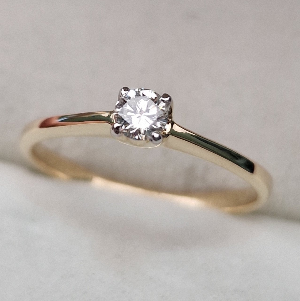 Кольцо Deimantas 104569150 16,5р 1,54гр 0,17ct. купить,NaN