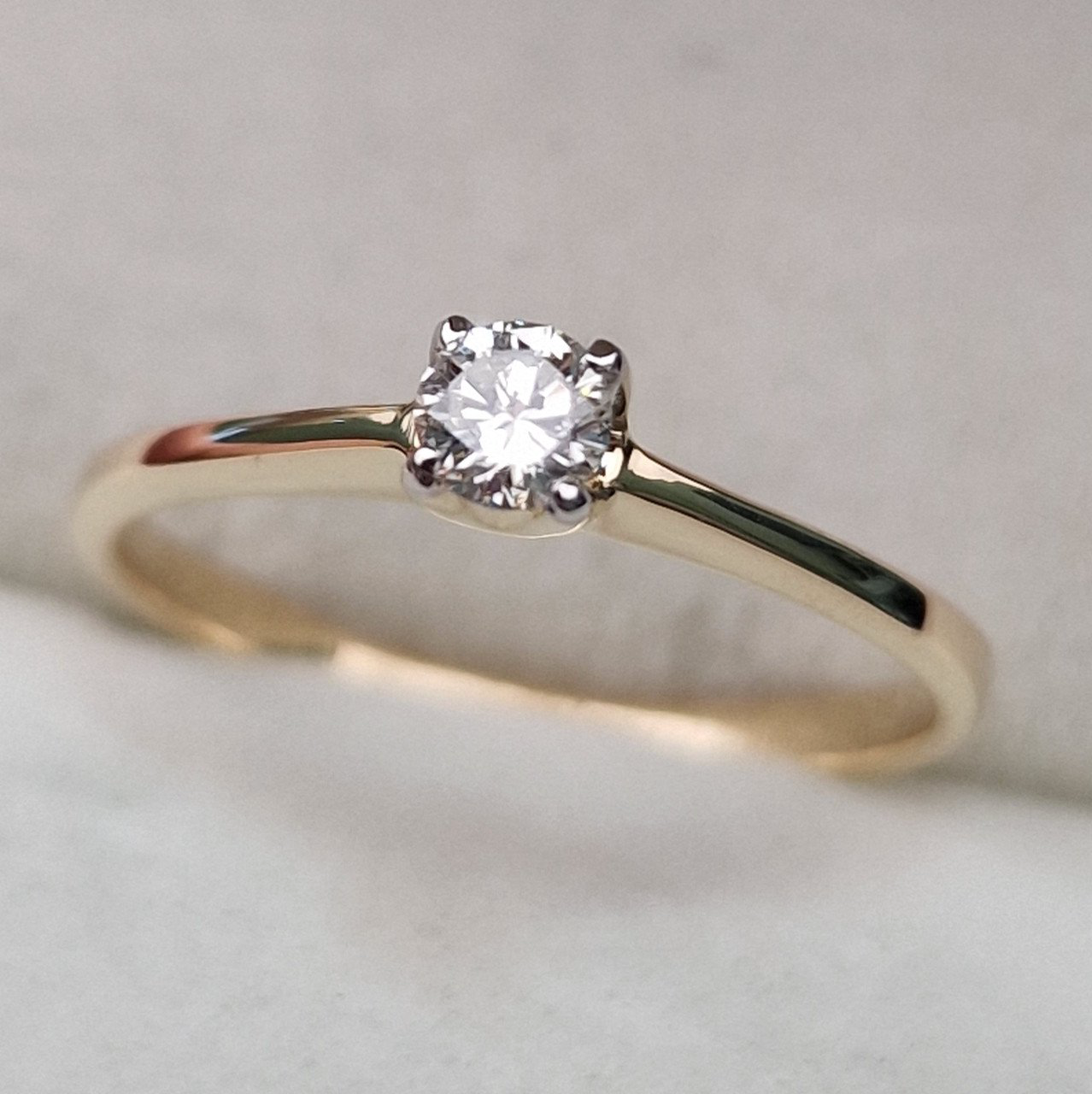 Кольцо Deimantas 104569150 16,5р 1,54гр 0,17ct. купить,NaN
