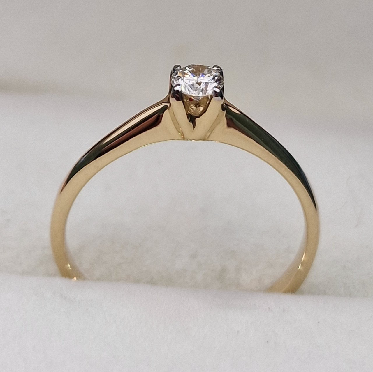 Кольцо Deimantas 104569150 16,5р 1,54гр 0,17ct. купить,NaN