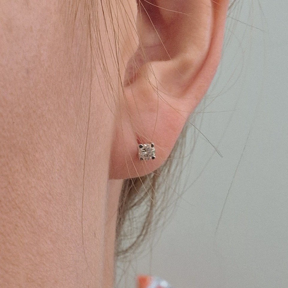 Серьги Deimantas 104590520 1,37гр 0,36ct. купить,NaN