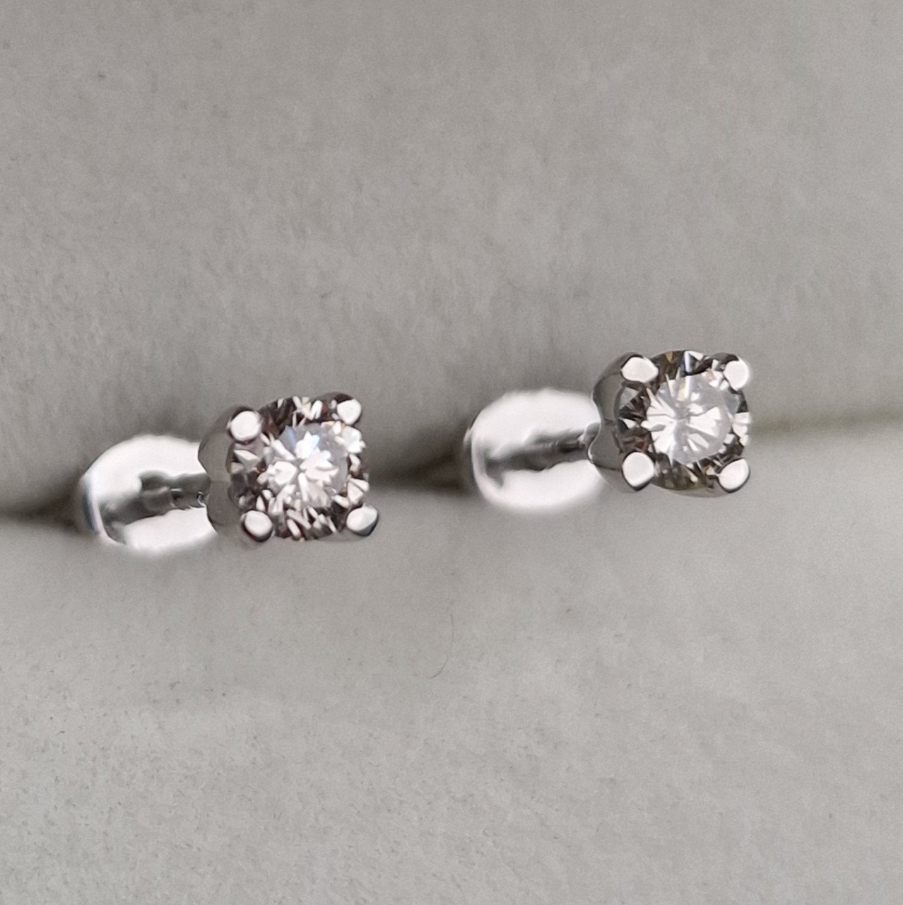 Серьги Deimantas 104590520 1,37гр 0,36ct. купить,NaN