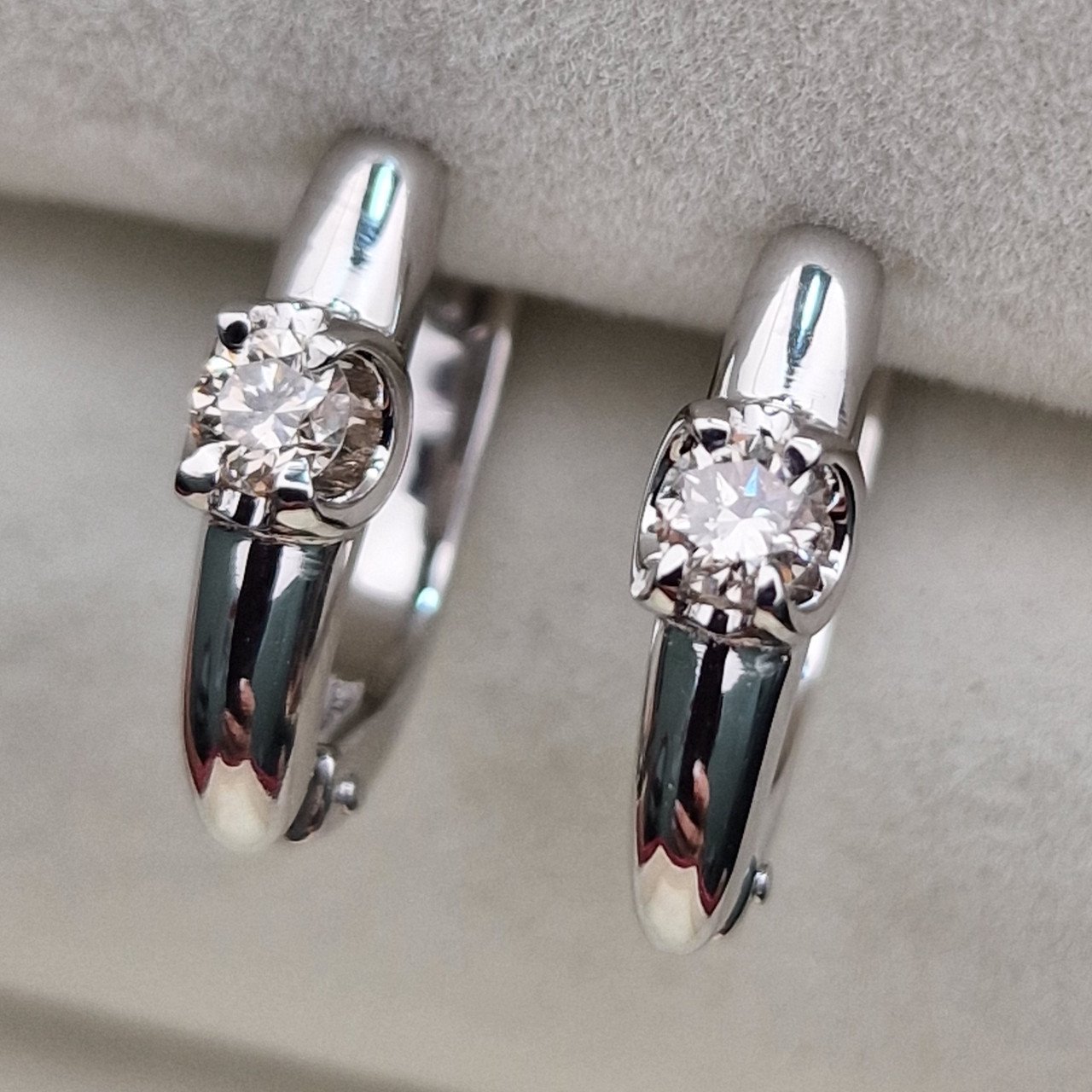 Серьги Deimantas 104590576 2,93гр 0,274ct. купить,NaN