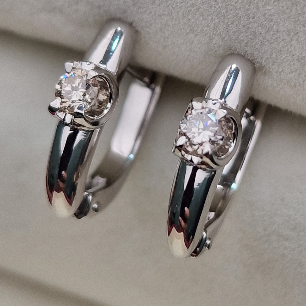 Серьги Deimantas 104590576 2,93гр 0,274ct. купить,NaN