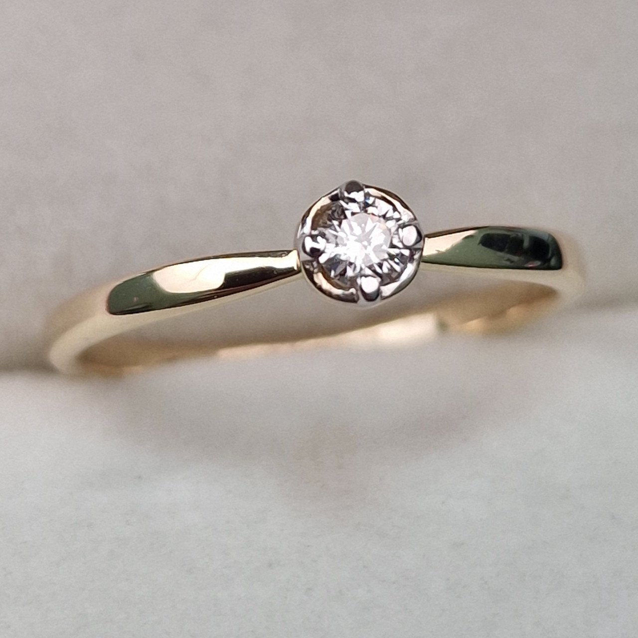 Кольцо Deimantas 104591311 16,5р 1,47гр 0,093ct. купить,NaN