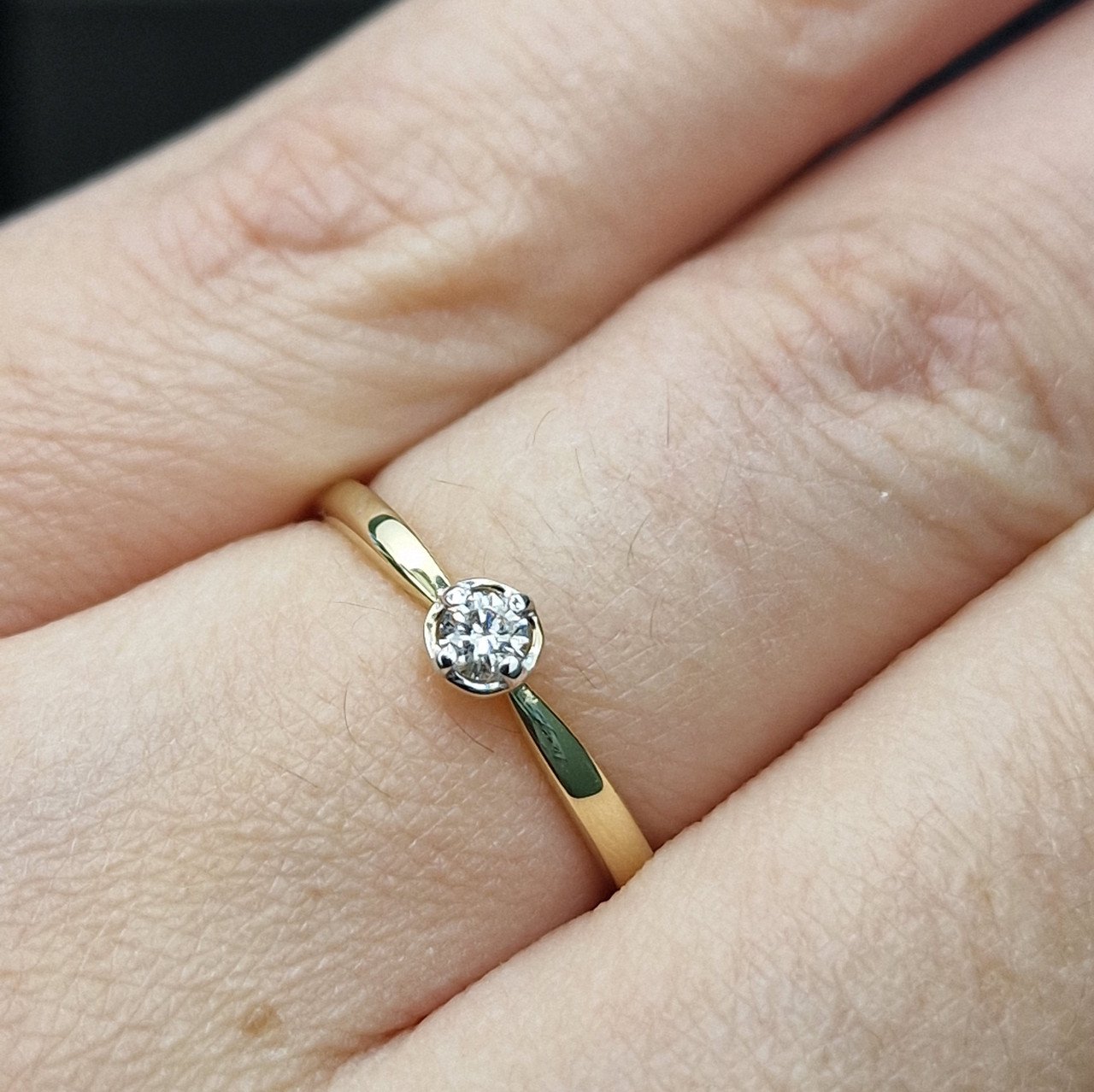 Кольцо Deimantas 104591311 16,5р 1,47гр 0,093ct. купить,NaN