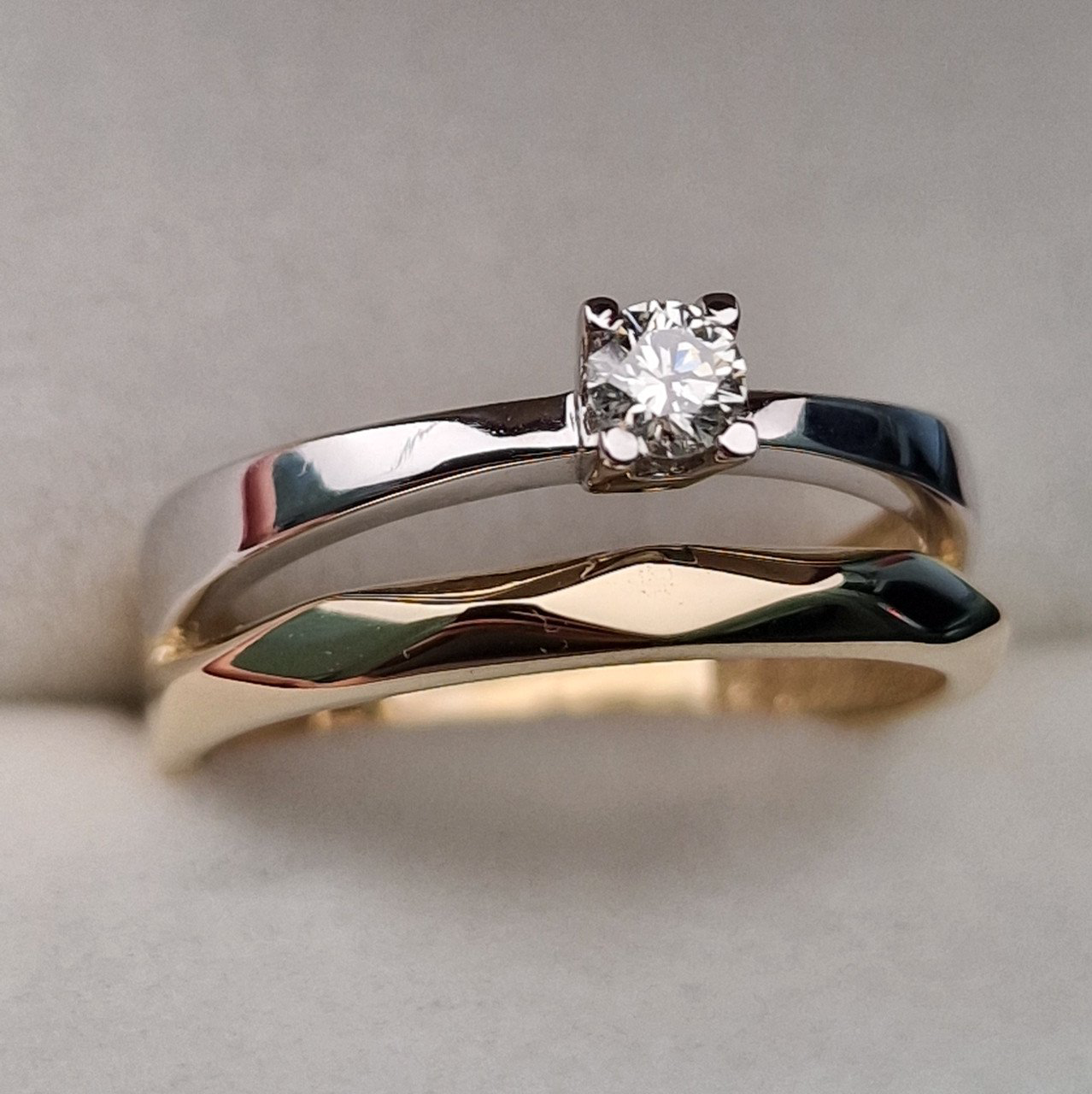 Кольцо Deimantas 104591320 18,5р 3,63гр 0,17ct. купить,NaN