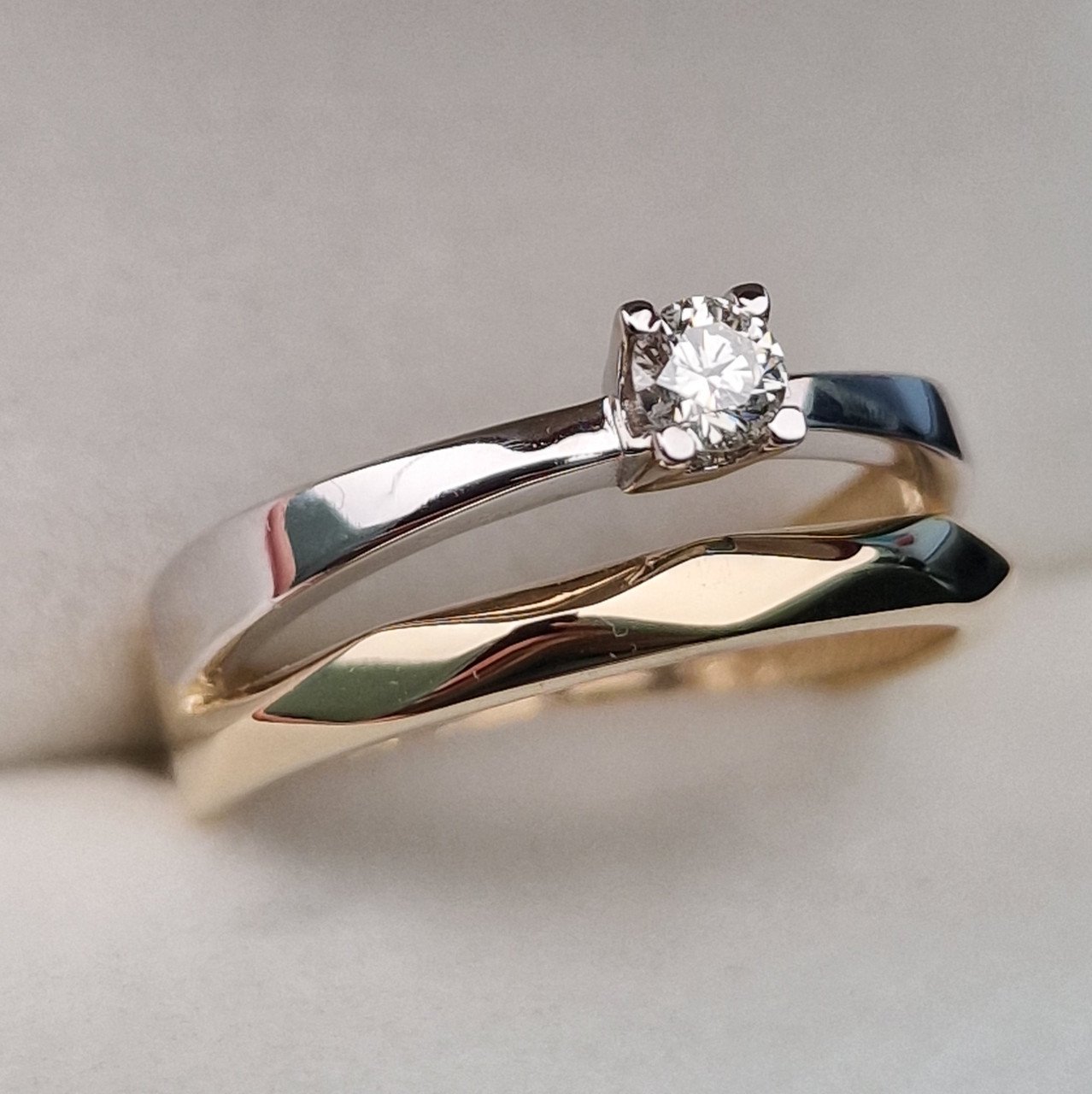 Кольцо Deimantas 104591320 18,5р 3,63гр 0,17ct. купить,NaN
