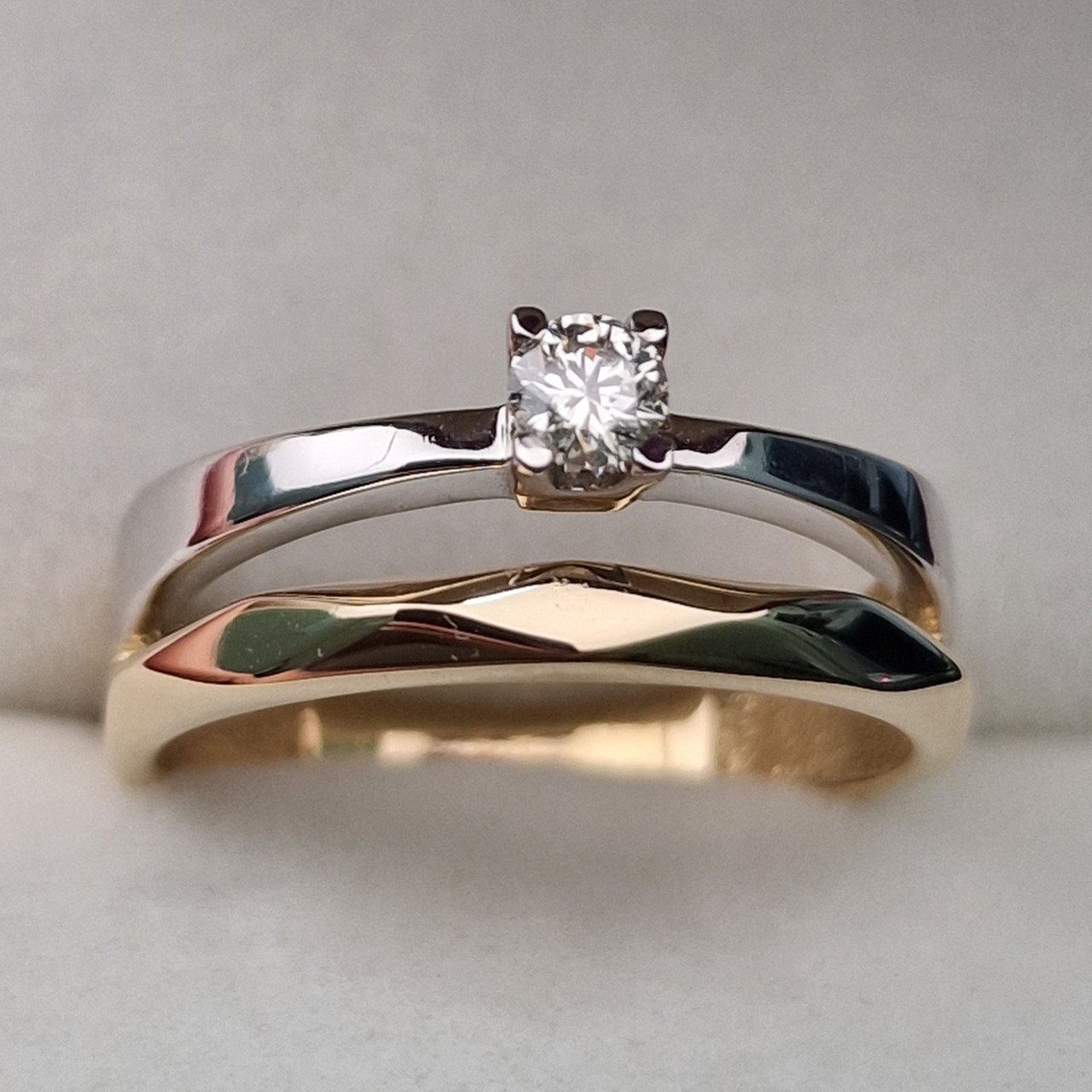 Кольцо Deimantas 104591320 18,5р 3,63гр 0,17ct. купить,NaN