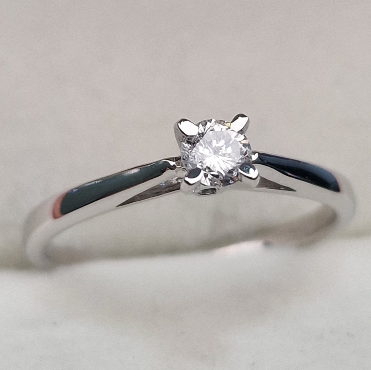 Кольцо Deimantas 104591343 16,5р 1,63гр 0,20ct. купить,NaN