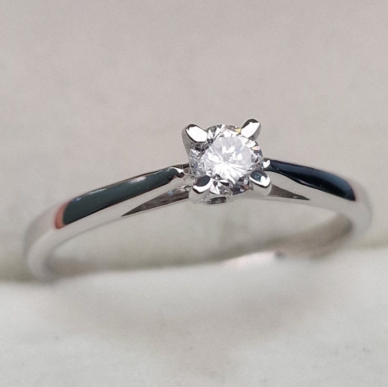 Кольцо Deimantas 104591343 16,5р 1,63гр 0,20ct. купить,NaN