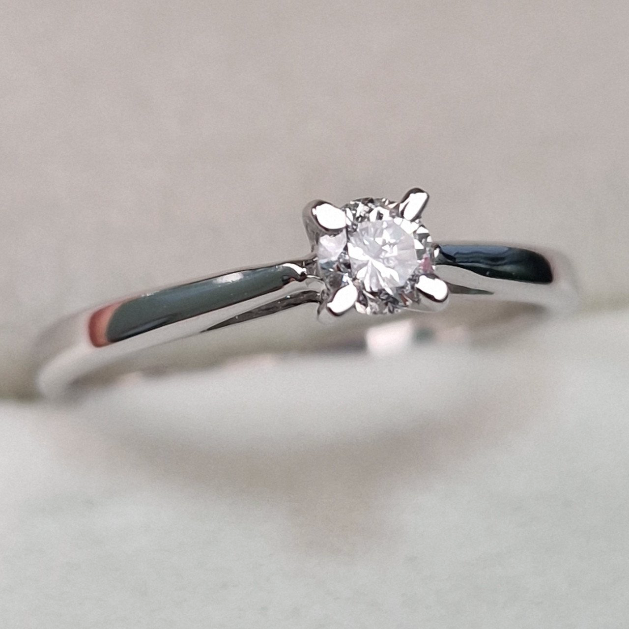 Кольцо Deimantas 104591343 16,5р 1,63гр 0,20ct. купить,NaN