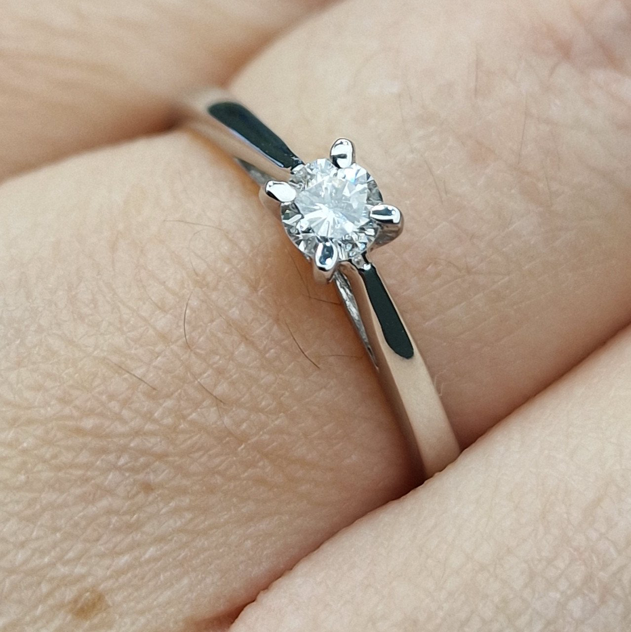Кольцо Deimantas 104591343 16,5р 1,63гр 0,20ct. купить,NaN