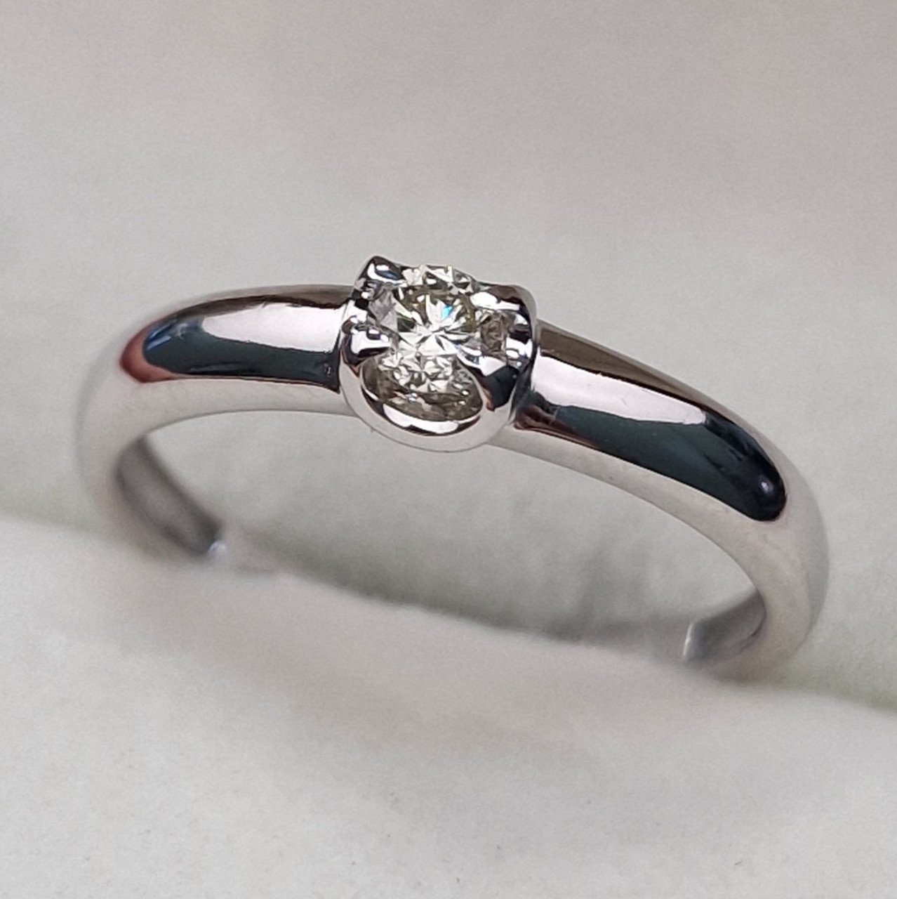Кольцо Deimantas 104591421 16,5р 1,92гр 0,134ct. купить,NaN
