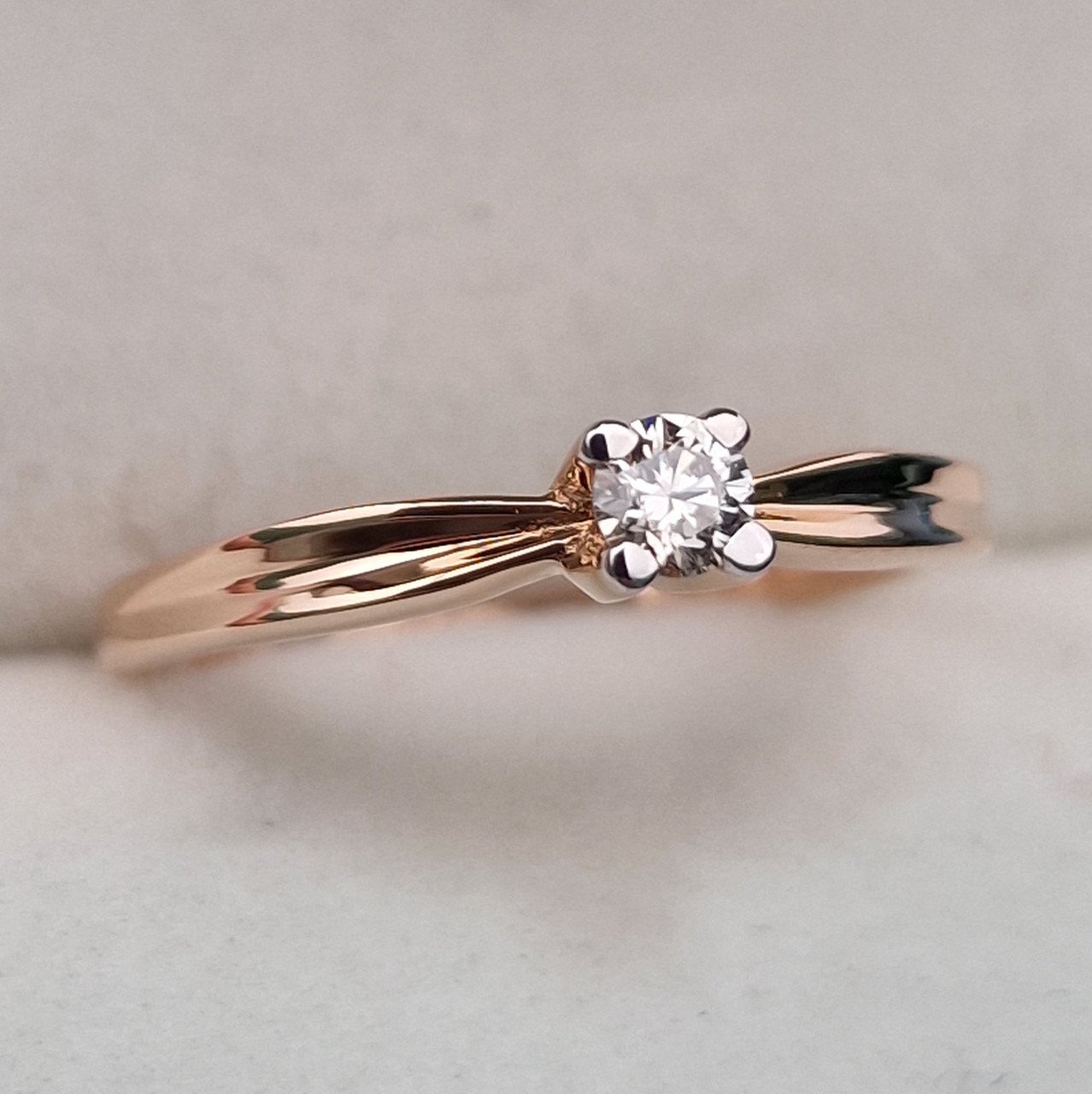 Кольцо Deimantas 104593142 16,5р 1,92гр 0,12ct. купить,NaN