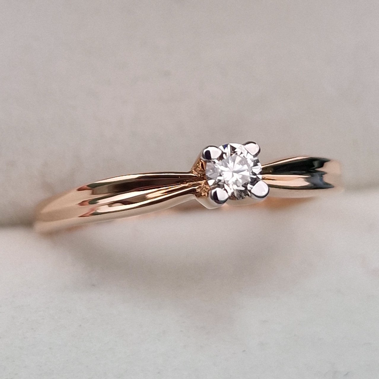Кольцо Deimantas 104593142 16,5р 1,92гр 0,12ct. купить,NaN