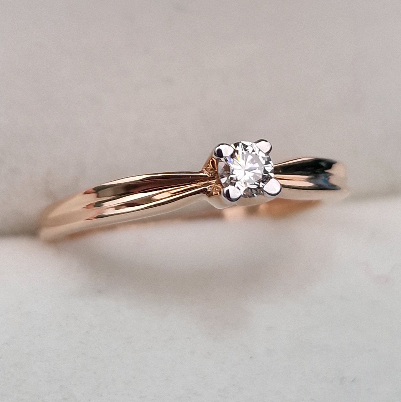 Кольцо Deimantas 104593142 16,5р 1,92гр 0,12ct. купить,NaN