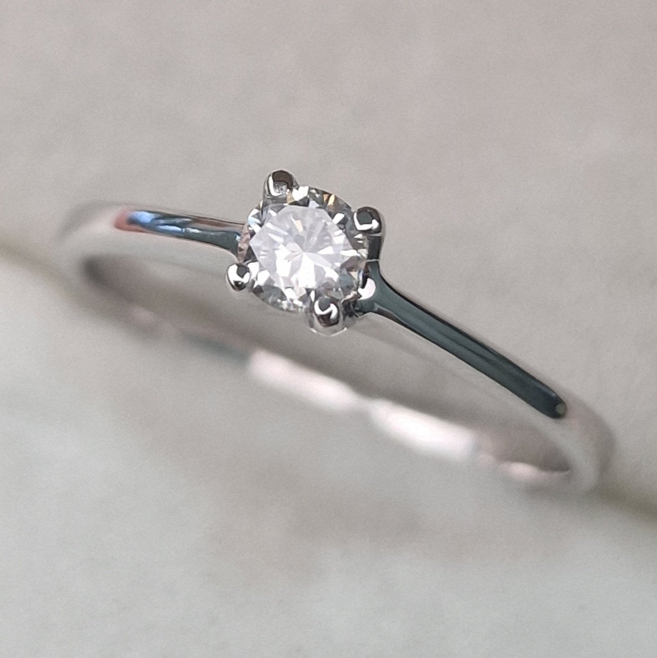 Кольцо Deimantas 104622632 17р 1,66гр 0,19ct. купить,NaN
