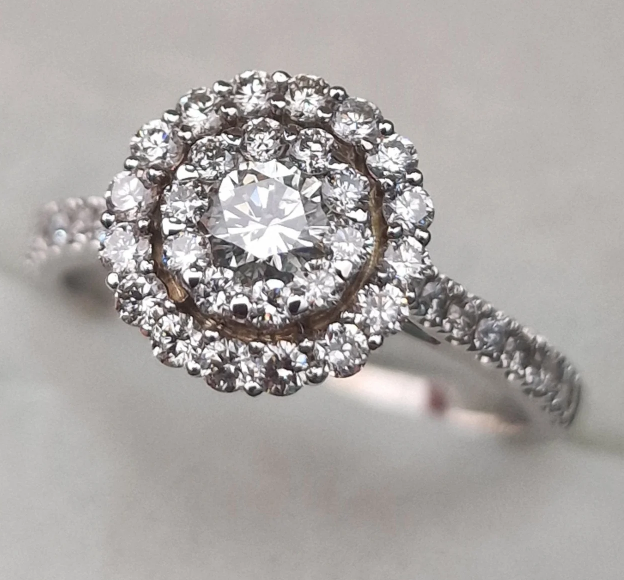Комплект Deimantas 104990311 0,87ct 1,5ct. купить,NaN