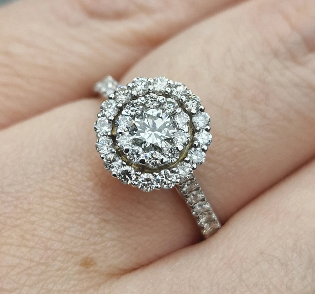 Комплект Deimantas 104990311 0,87ct 1,5ct. купить,NaN