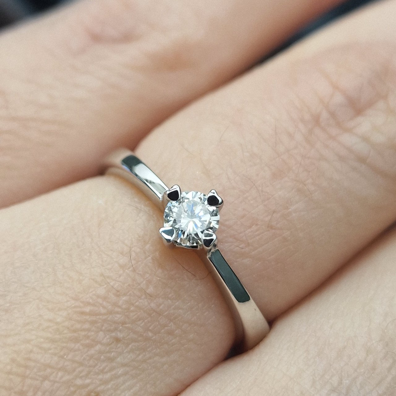 Кольцо Deimantas 104622636 16,5р 2,2гр 0,22ct. купить,NaN