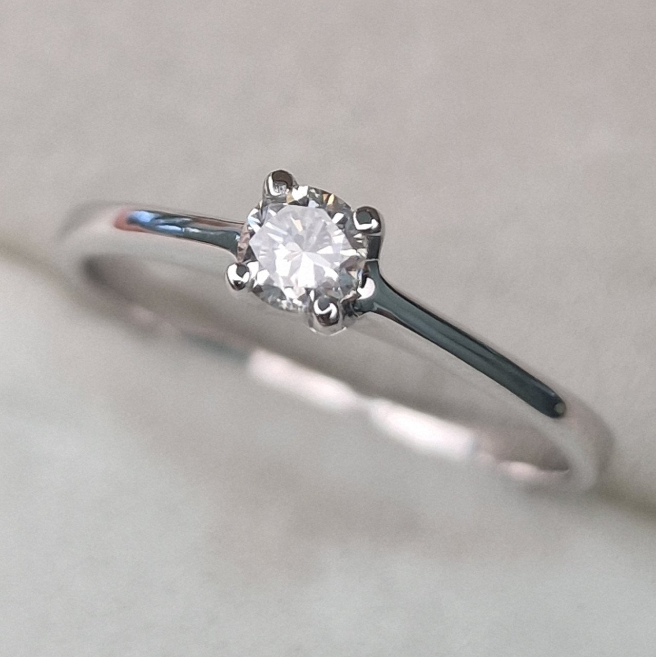 Кольцо Deimantas 104622634 16,5р 1,67гр 0,19ct. купить,NaN