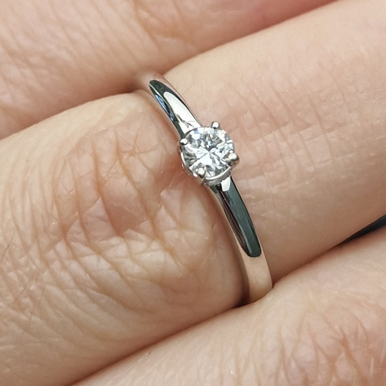 Кольцо Deimantas 104622638 16р 1,29гр 0,16ct. купить,NaN