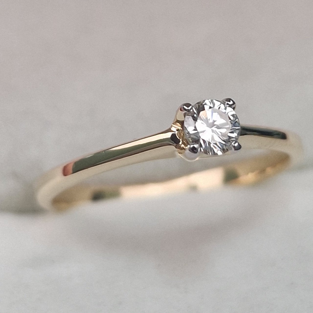 Кольцо Deimantas 104622640 16р 1,62гр 0,17ct. купить,NaN