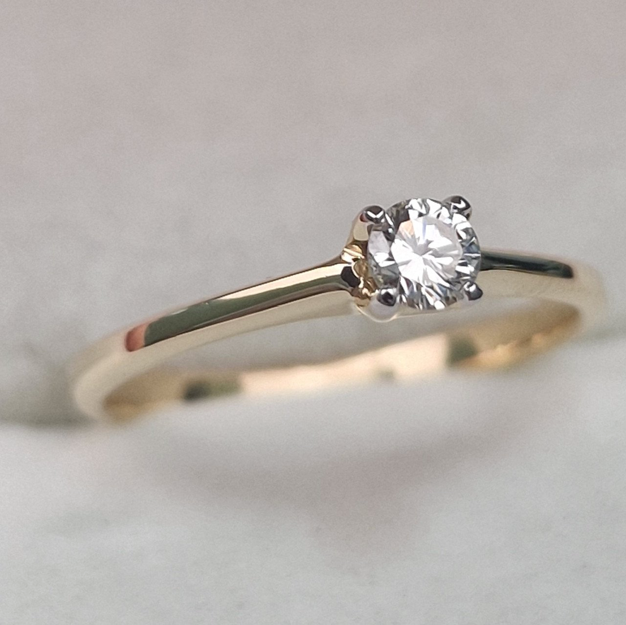 Кольцо Deimantas 104622640 16р 1,62гр 0,17ct. купить,NaN