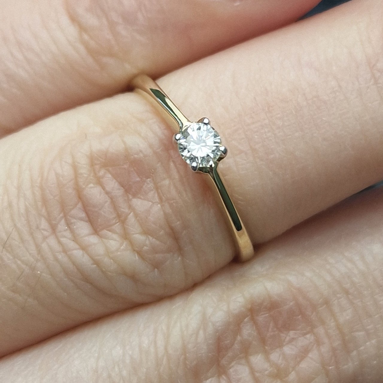 Кольцо Deimantas 104622640 16р 1,62гр 0,17ct. купить,NaN