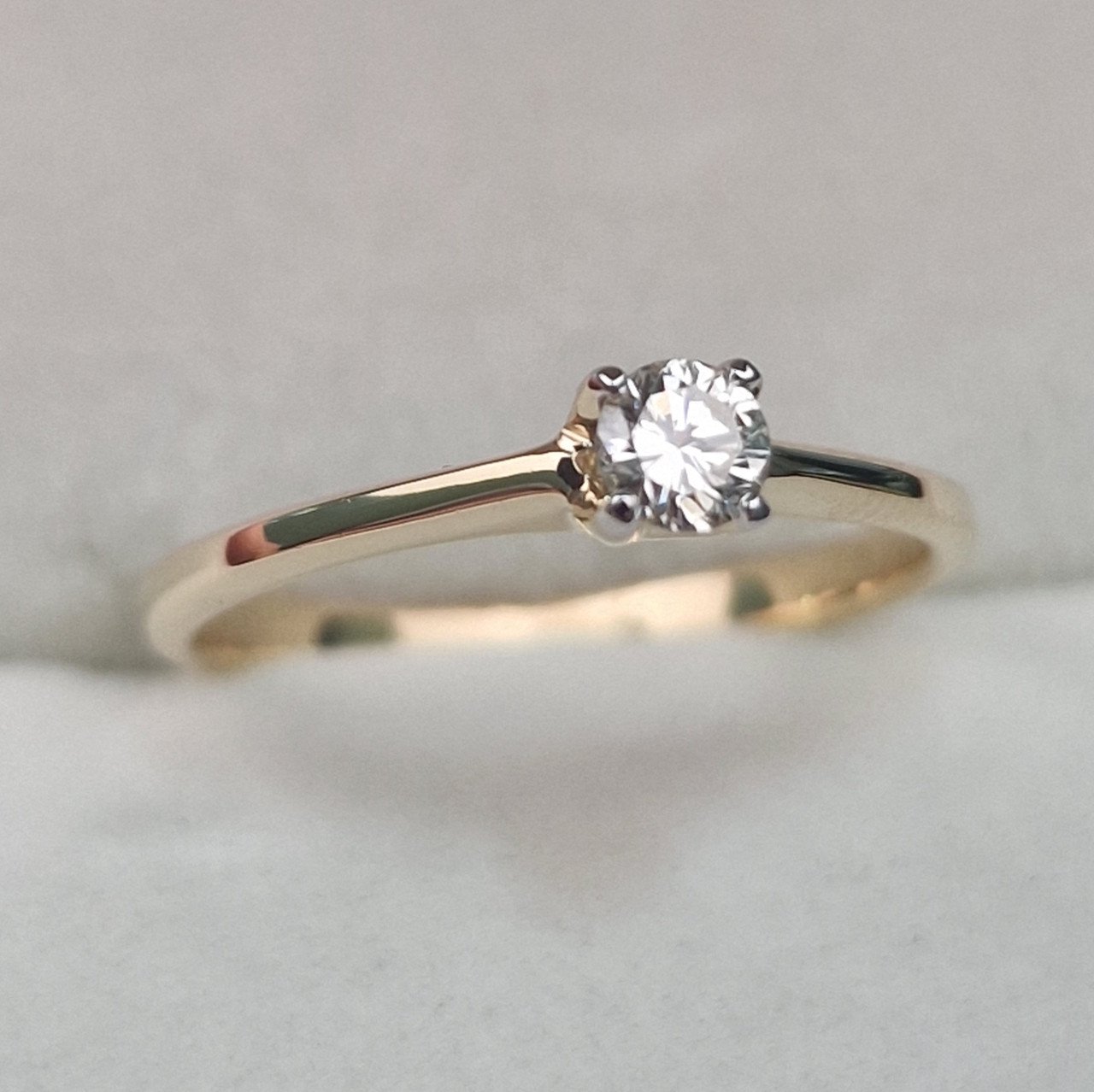 Кольцо Deimantas 104622640 16р 1,62гр 0,17ct. купить,NaN