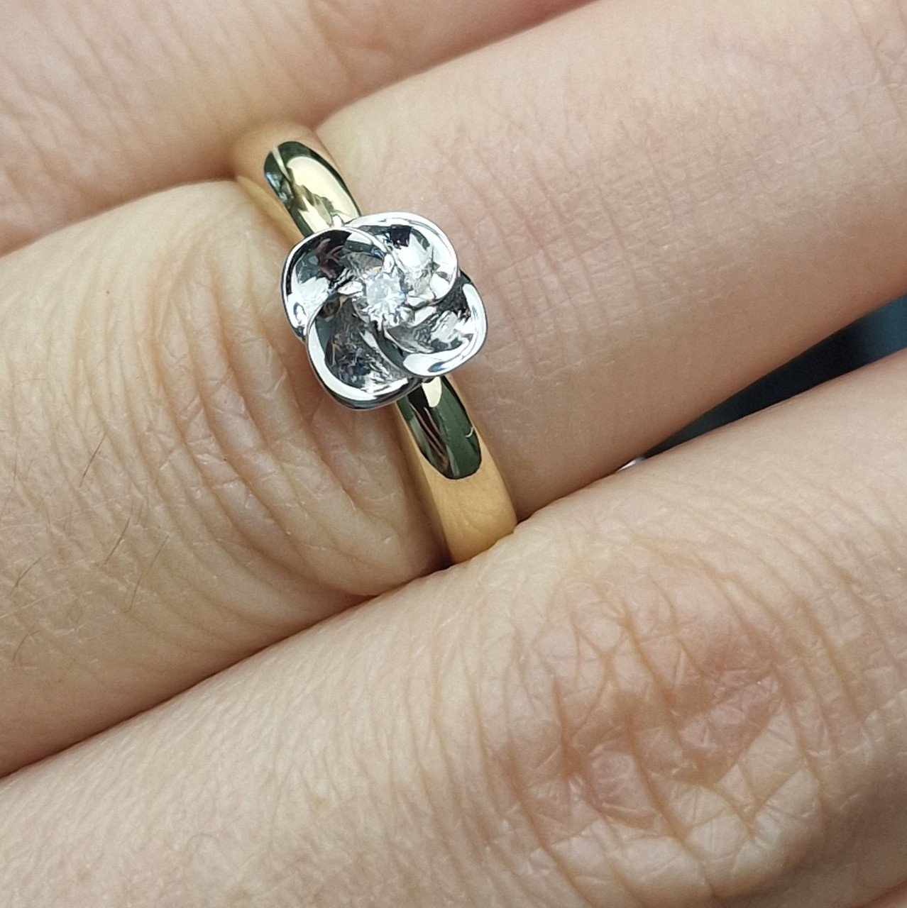 Кольцо Deimantas 104622643 16р 1,87гр 0,053ct. купить,NaN