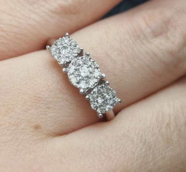 Комплект Deimantas 104990480 0,36ct 0,28ct. купить,NaN
