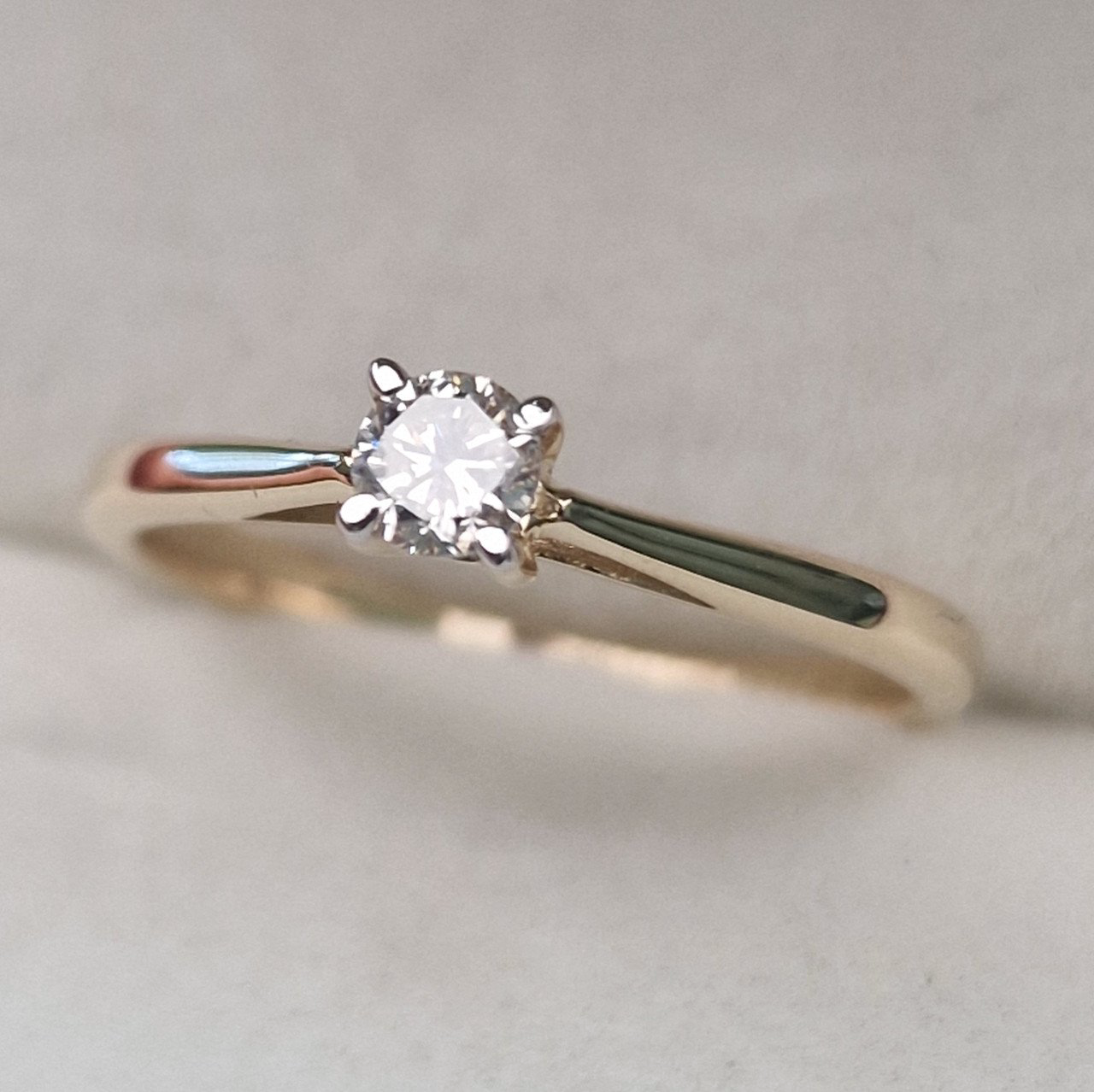 Кольцо Deimantas 104622645 17р 1,8гр 0,185ct. купить,NaN